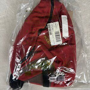 NWT Keen 'Pearl' Hybrid Transport Sling Bag in red/gold